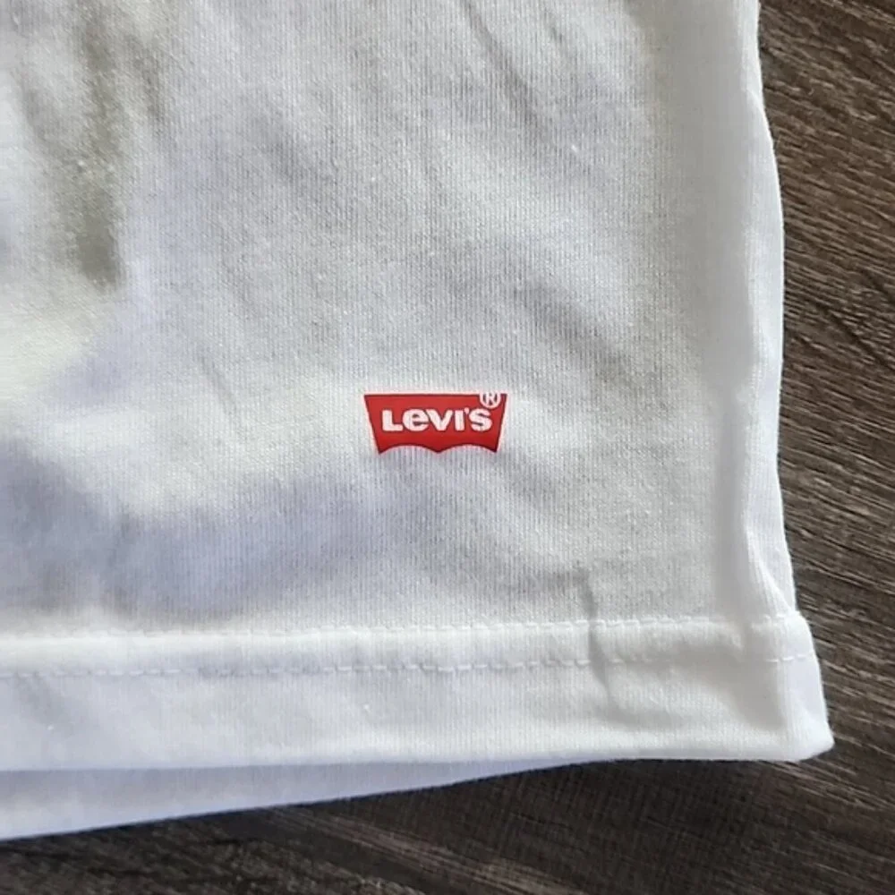 Levi's premium cotton v-neck T-Shirt
